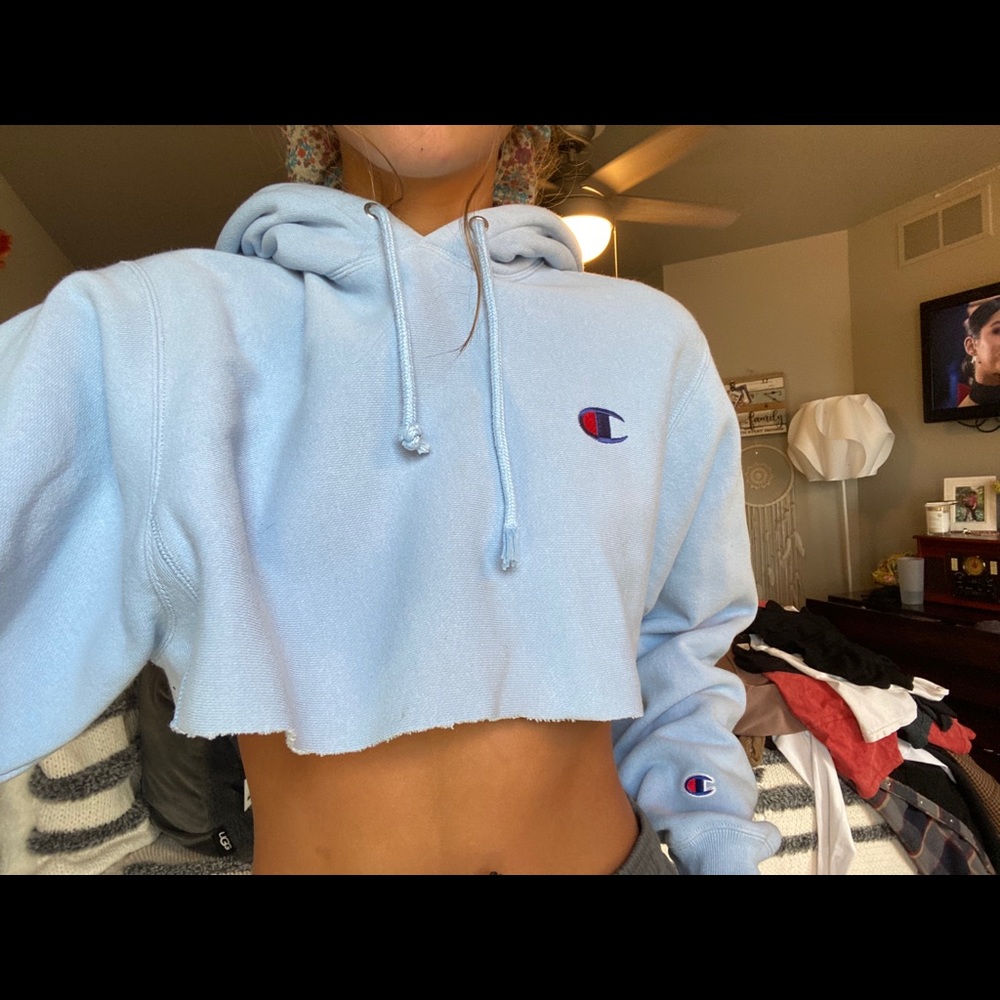 Cropped blue champion hoodie